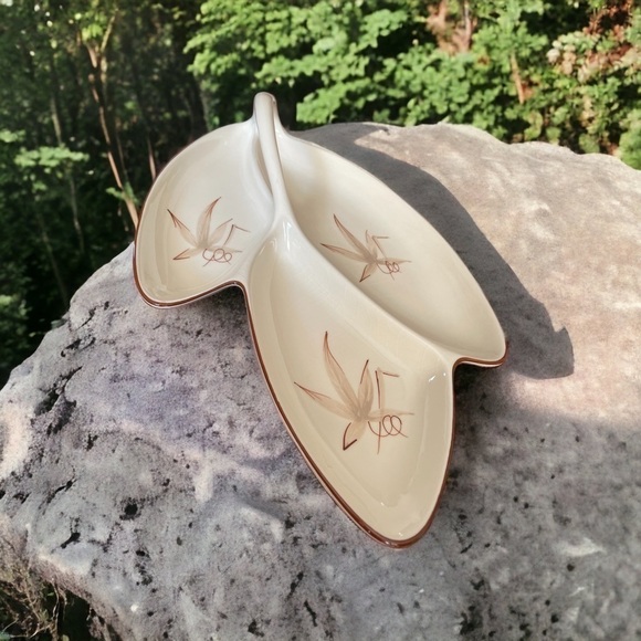 Winfield China, 3 section serving dish with handle, dragon flower design, 1940,s - Picture 1 of 4